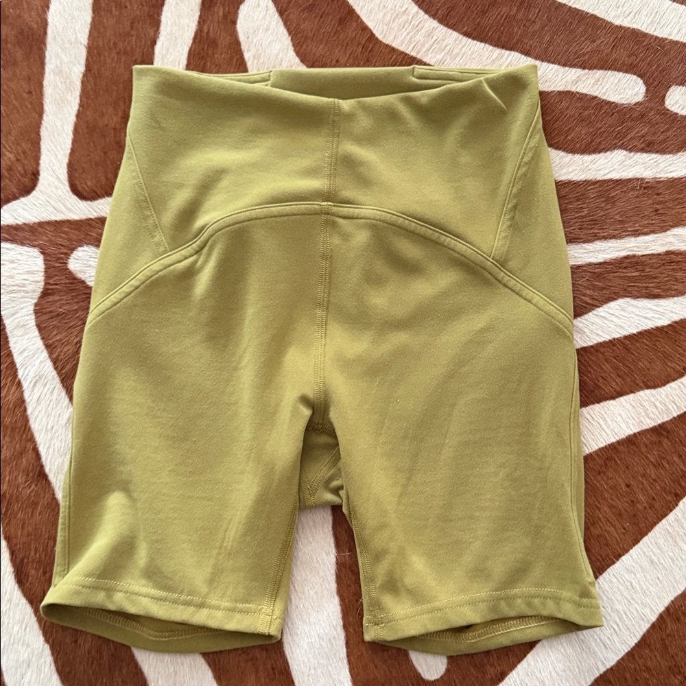 Lululemon Olive Green Women's 6inch Shorts